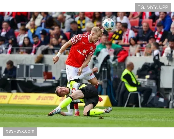 欧协联冠军归属仍存悬念，热门球队状态回暖成焦点