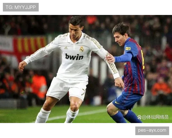 足球赛季最佳球员揭晓，明星闪耀赛场重塑竞争格局